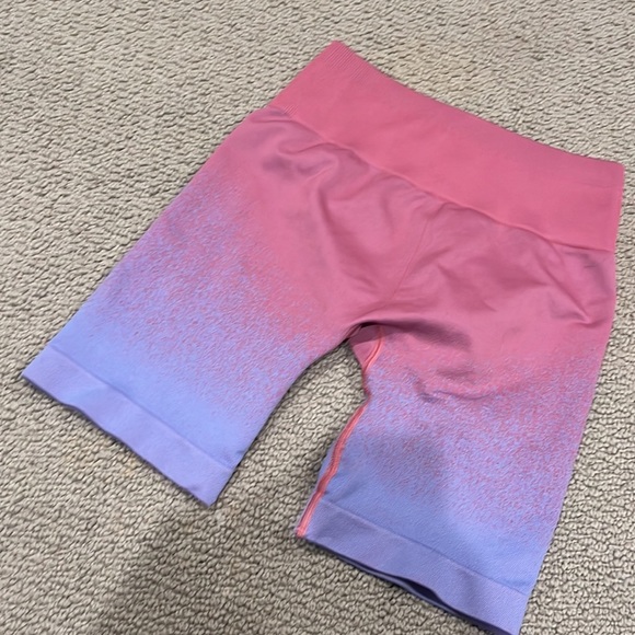 Gymshark Adapt Ombre Seamless Short s - Picture 5 of 5